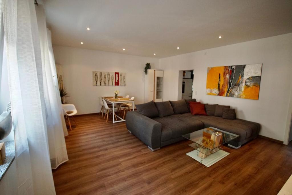 Weingut Schunck Apartment Leinsweiler Room photo